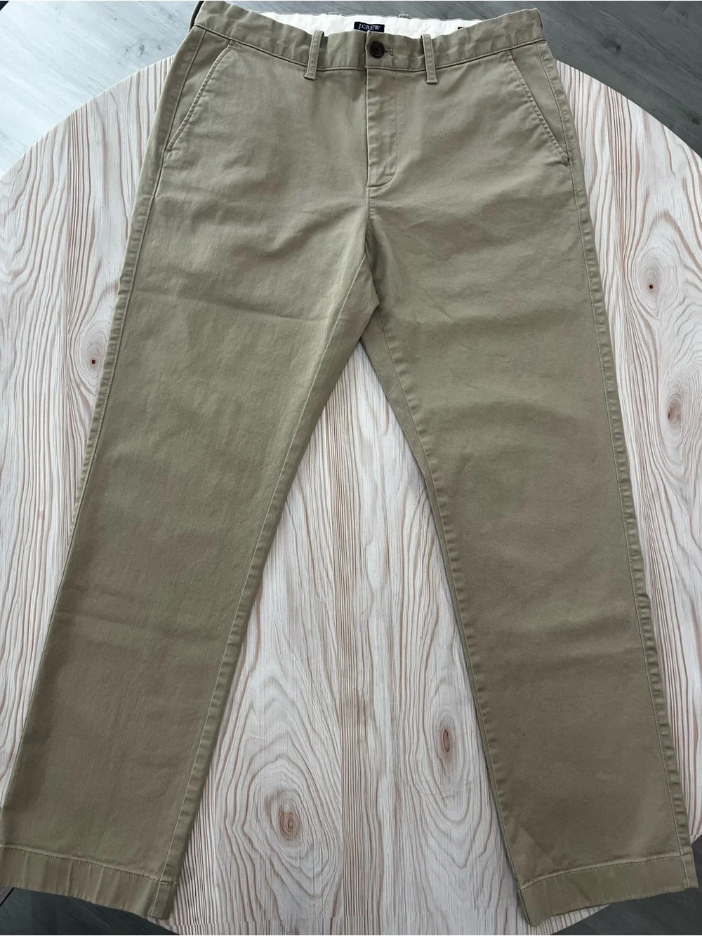 J Crew Men's Khaki Chino Pants - Classic Fit